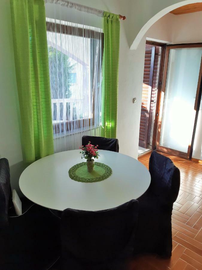 Apartments Maltasic Вир Екстер'єр фото
